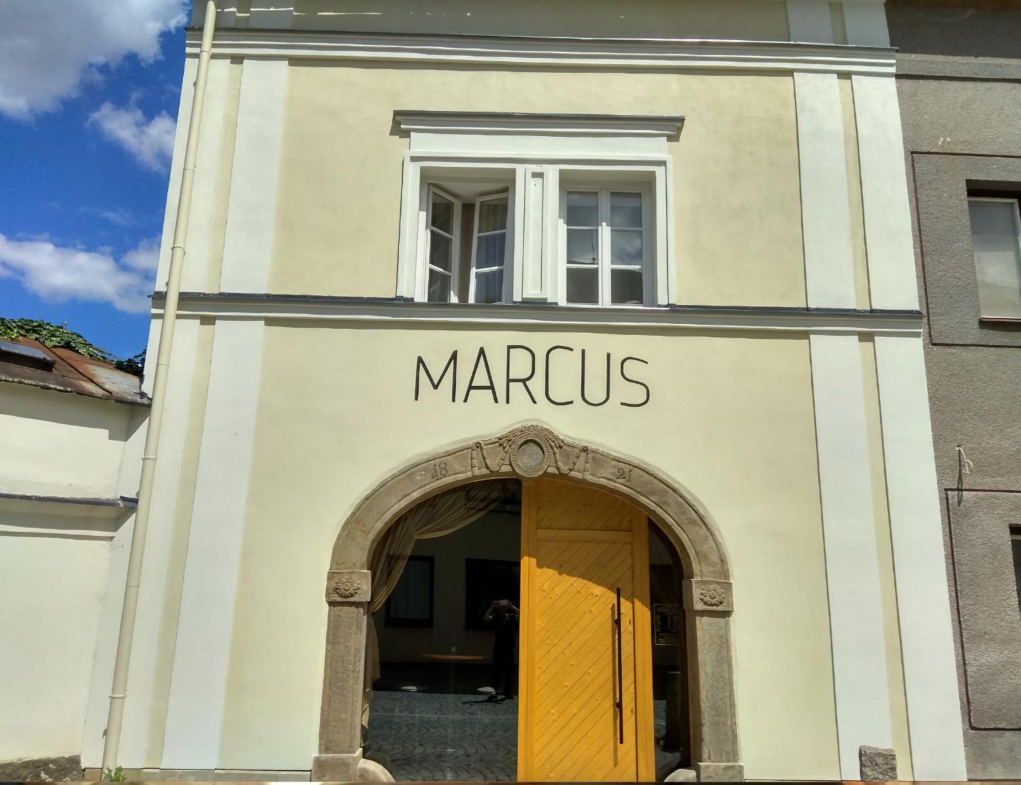 Ubytovani V Centru Lanskroun Luaran gambar